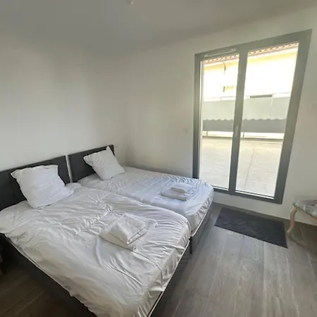 House 90 With 8 Bedrooms Lechaffardcom * Satolas-et-Bonce