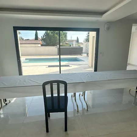 House 90 With 8 Bedrooms Lechaffardcom Satolas-et-Bonce