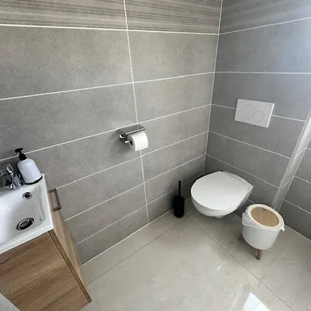 House 90 With 8 Bedrooms Lechaffardcom Feriehus *